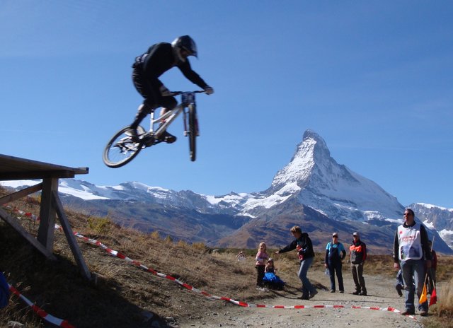 zermatt-downhill.jpg